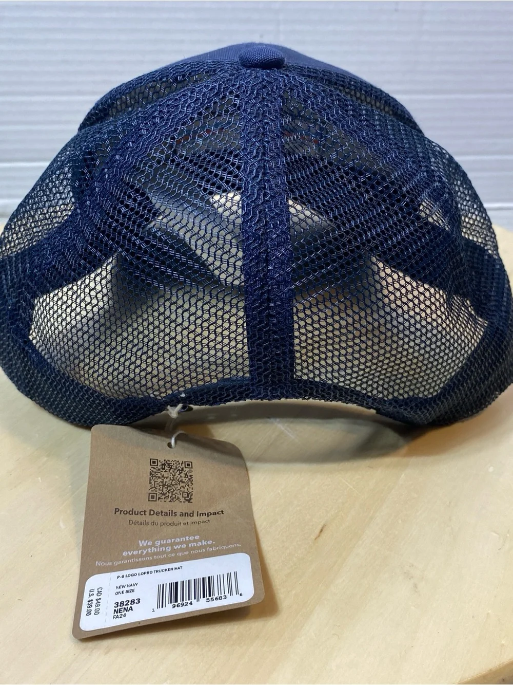 NWT Patagonia P-6 Logo LoPro Trucker Hat New Navy Blue Mesh Snapback Cap 38283⁠